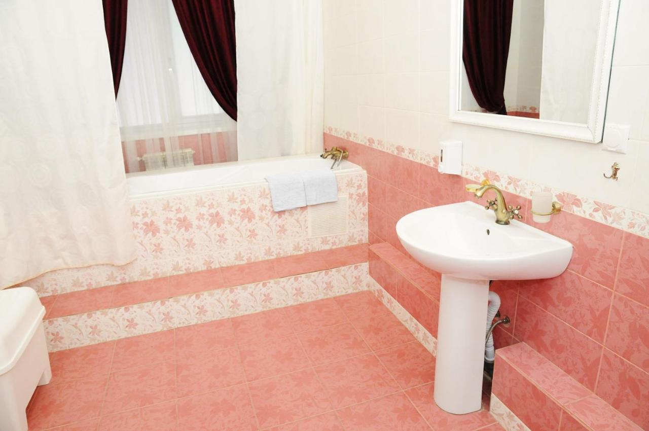 אוליאנובסק Hotel Goncharov מראה חיצוני תמונה